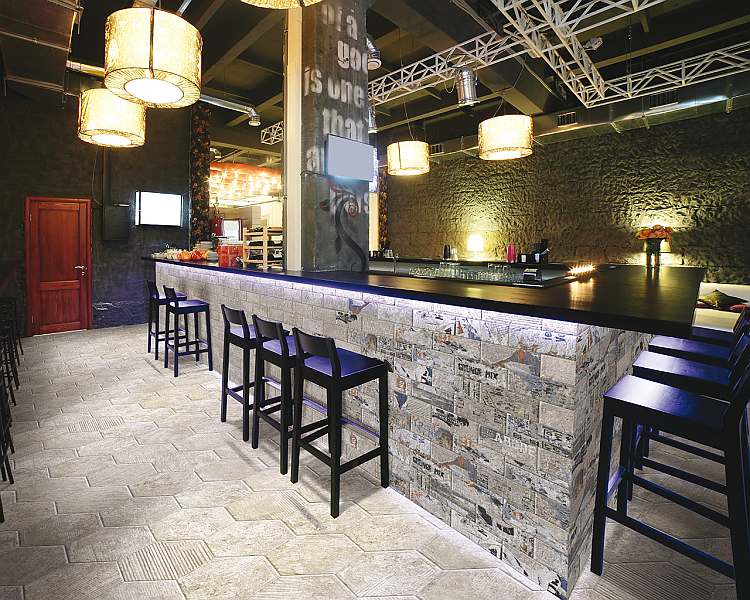 new orleans bar-bancone-decorato-grunge-ok.jpg